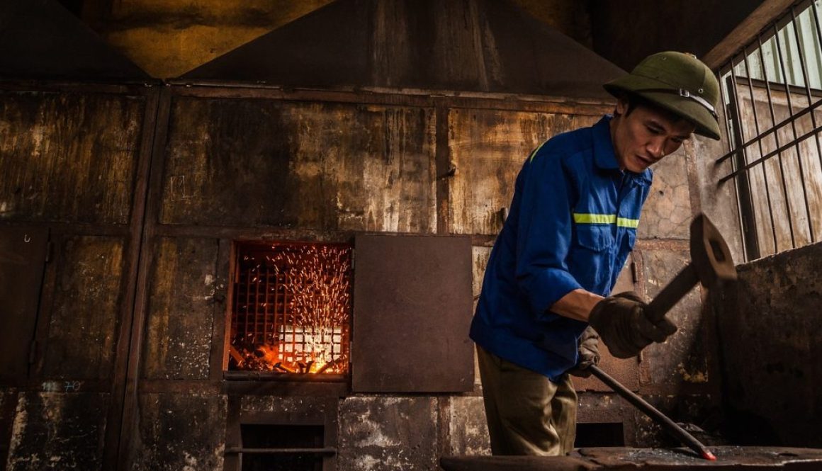 man metalsmith forge iron 6933195
